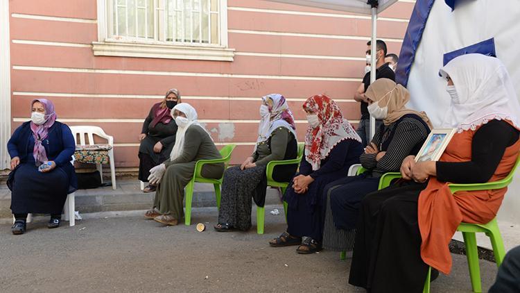 HDP önündeki eylemde 379uncu gün