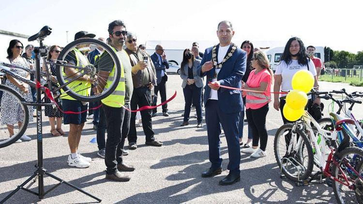 Londra Bisiklet Kulübü Eğitim Merkezi Atölyesi açıldı