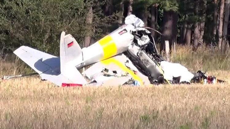 Almanya’da uçak düştü Pilot öldü yolcu kurtuldu
