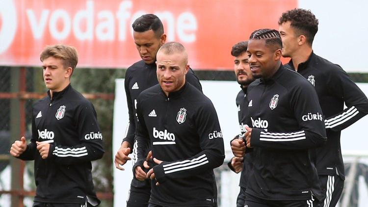 Gökhan Töre, Beşiktaşla ilk idmanına çıktı