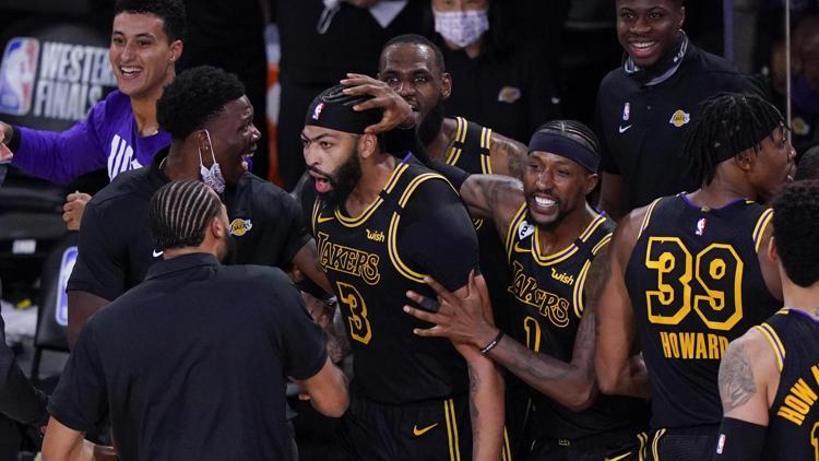 NBAde Gecenin Sonuçları | Lakers, Anthony Davisin son saniye basketiyle kazandı