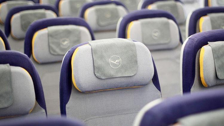 Lufthansa, uçak filosunu küçültecek, daha işçi çıkaracak