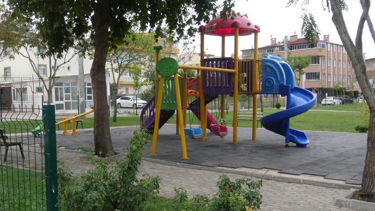 Çocuk parkında akılalmaz olay Çocuklara cinsel organını gösterdi, linçten zor kurtuldu