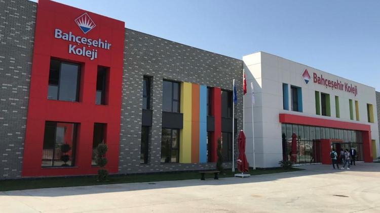 Manisa’nın ilk Fen ve Teknoloji Lisesi açıldı