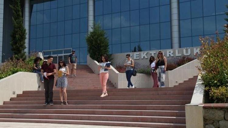 Pamukkale Üniversitesi’ne rektör aranıyor
