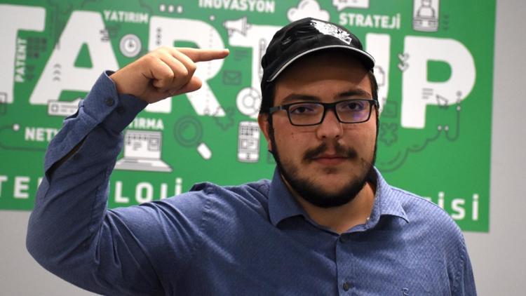 Üniversiteli gençlerden müthiş buluş: Şapkadan epilepsi tanısı yapan cihaz