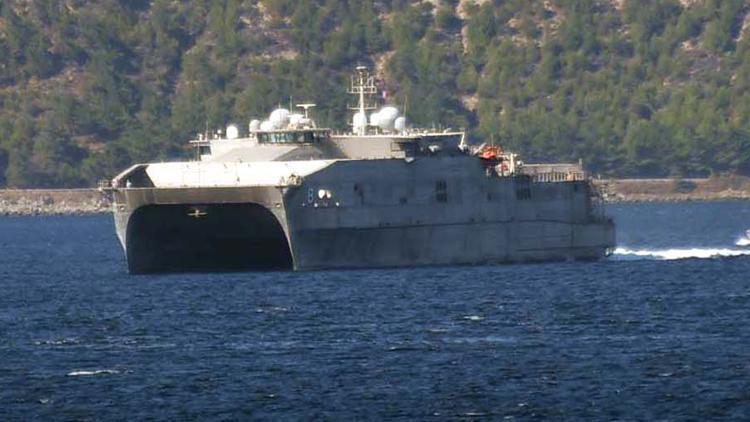 ABDnin hızlı transfer gemisi Çanakkale Boğazından geçti