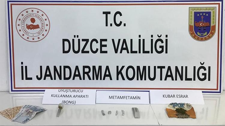 Uyuşturucu taciri suçüstü yakalandı