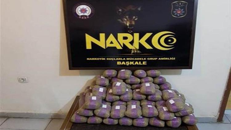 Van’da dere yatağına gizlenmiş 71 kilo 453 gram eroin ele geçirildi