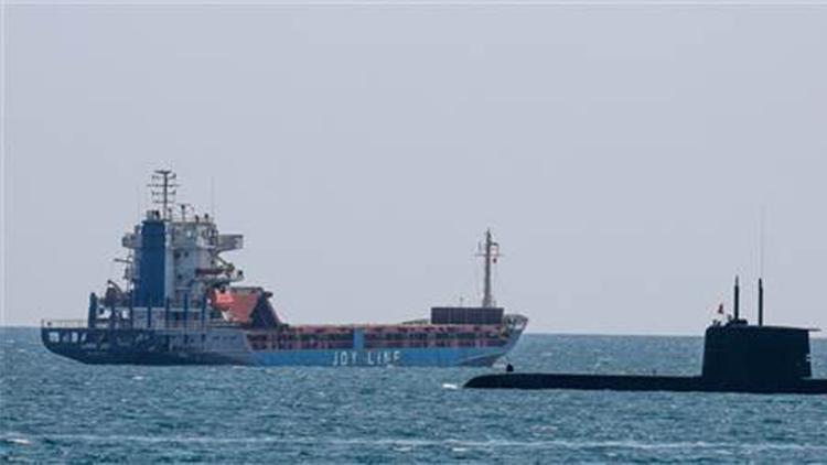 Türk denizaltısı, Antalya’dan ayrıldı