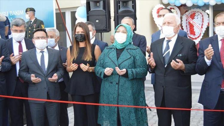 Bakan Zehra Zümrüt Selçuk: Biz, yaşlıları baş tacı eden bir toplumuz