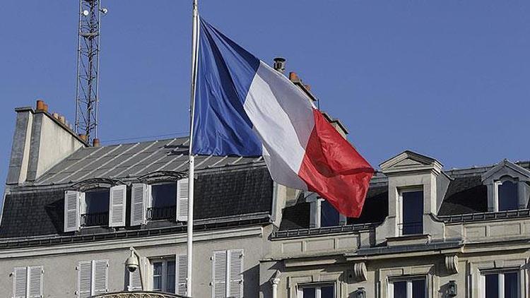 Fransada bütçe açığının bu yıl 195,2 milyar euroya ulaşması bekleniyor