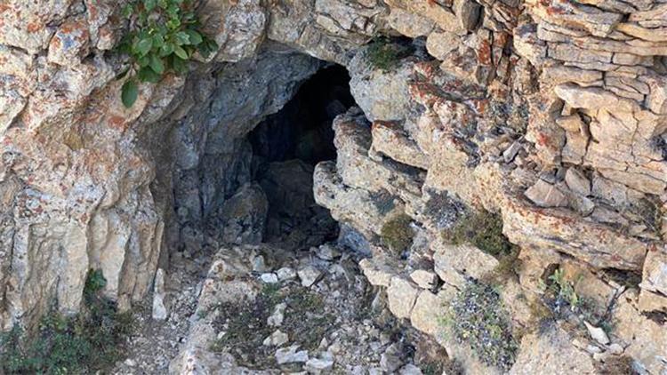 Tunceli’de teröristlerin 2 ton gıda malzemesi ele geçirildi