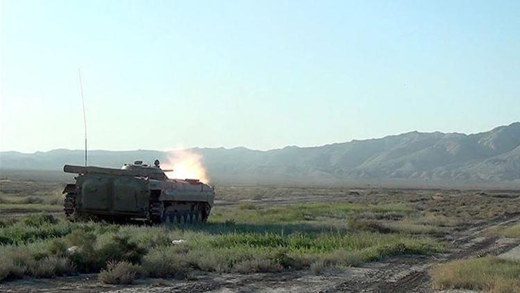 Azerbaycan ordusunun topraklarını kurtarmak için başlattığı operasyon sürüyor
