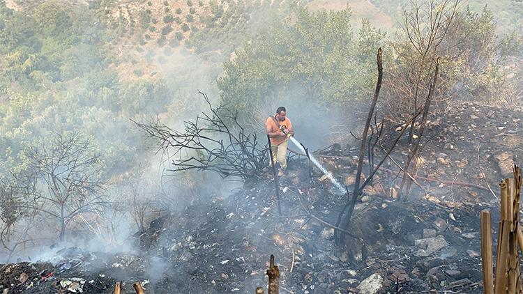 Samandağ’da örtü yangını korkuttu