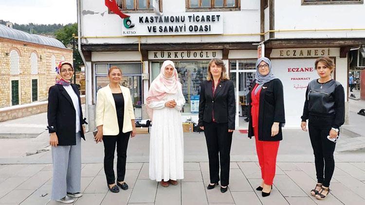 TOBB Kastamonu Kadın Girişimciler Kurulu Başkanı Şener, ‘tırnak bağı’ denilen özel dantel ile ilgili hedeflerini anlattı: ‘Tırnak bağını markalaştırıp ihraç edeceğiz’