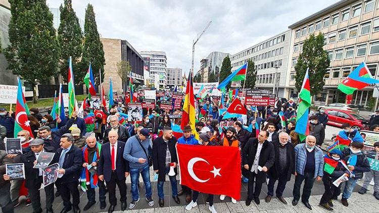 Nürnberg’de Azerbaycan’a destek mitingi