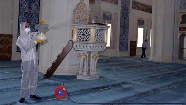 Kırıkkale’de camiler dezenfekte ediliyor