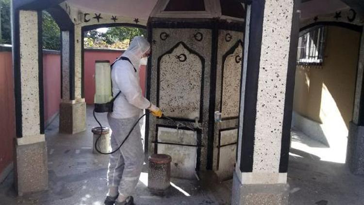 Kırıkkalede camiler dezenfekte ediliyor