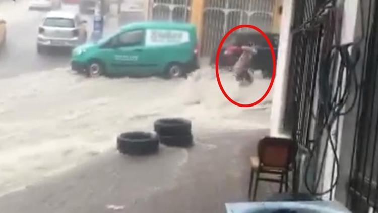 İzmirde yağmur sularına kapılan kadın: Kendimi denizde sandım