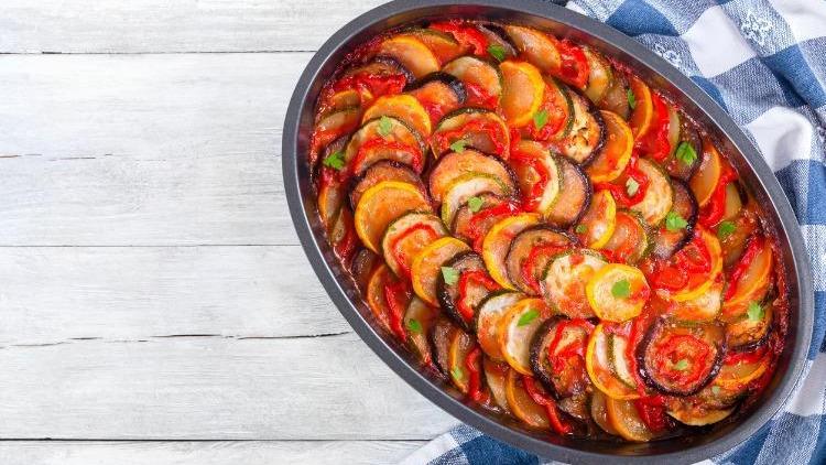 Ratatouille (Ratatuy) tarifi