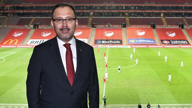 Bakan Kasapoğlu: 2021 yılında Türkiye’nin futbol ve diğer branşlarda yukarıya yürüyüşü devam edecek