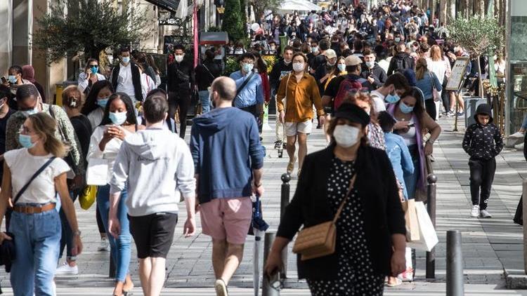 Bilim insanlarından Kovid-19a karşı toplumsal bağışıklık yöntemi çok tehlikeli uyarısı