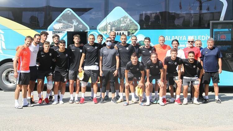 Kestelsporda bir futbolcunun Kovid-19 testi pozitif çıktı