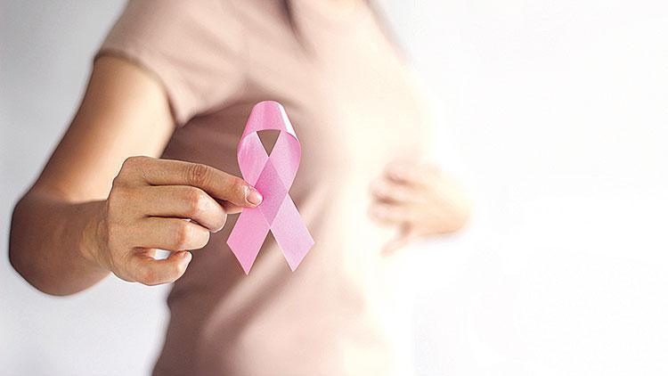 Her yıl 18 bin kadın meme kanserine yakalanıyor... Dikkat