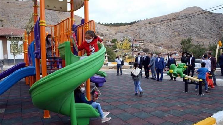 Tokat’ta yangında hasar gören çocuk parkı yenilendi