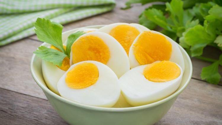 Haşlanmış yumurta yaparken kaçınılması gereken hatalar