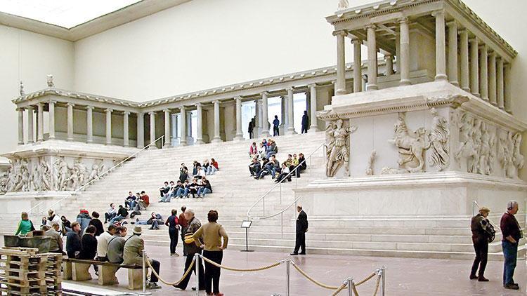 Çok konuşulacak araştırma... Zeus Sunağı nasıl kaçırıldı