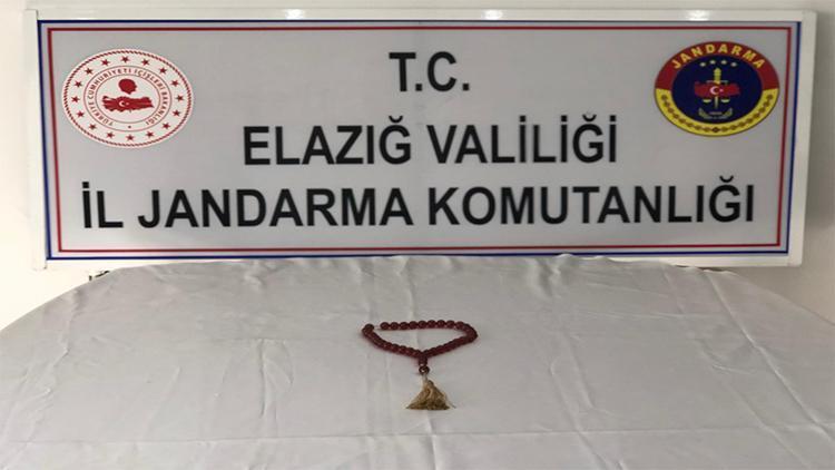 Dede yadigarı 27 bin TLlik tespih bulundu, sahibine teslim edildi