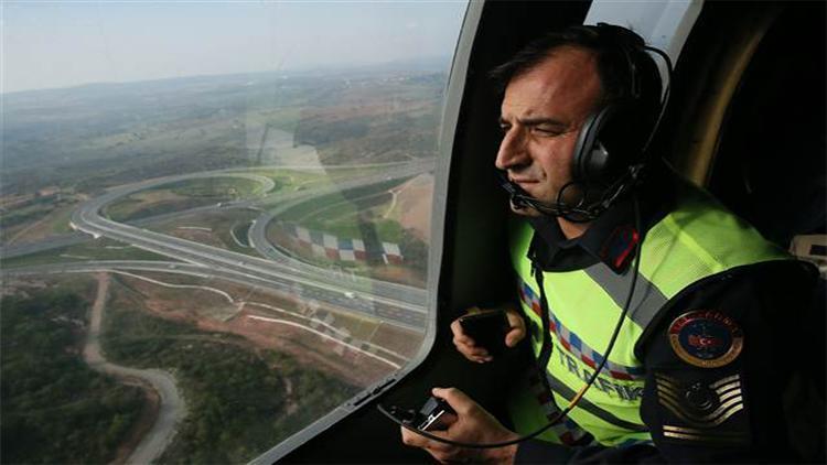 Kuzey Marmara Otoyolunda helikopter destekli trafik denetimi