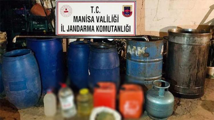 Salihlide 705 litre sahte içki ele geçirildi