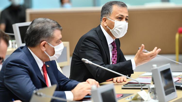 İstanbulda Sağlık Bakan Koca başkanlığında kritik toplantı