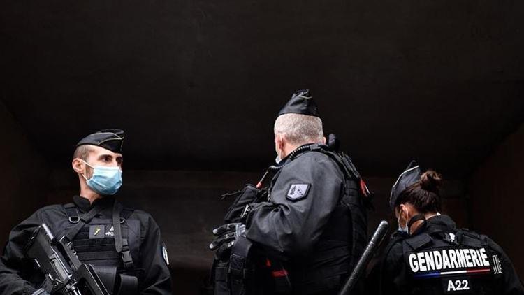 Fransa’da terörle mücadele planı acil saldırı seviyesine çıkarıldı