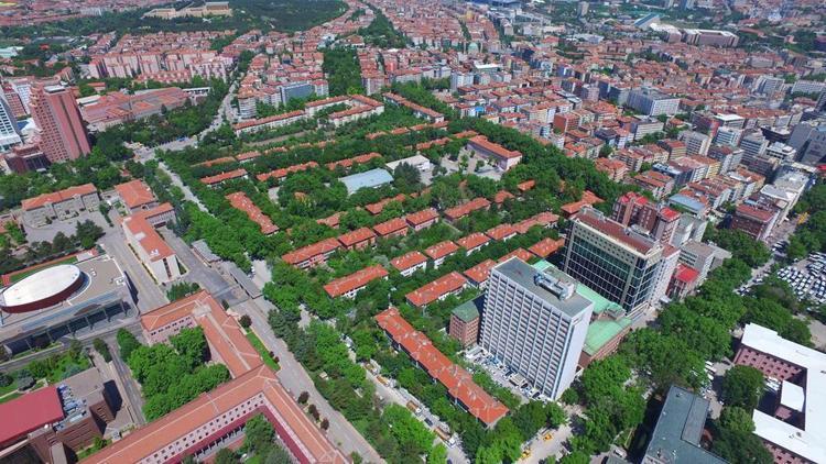 Saraçoğlu’nu bu haliyle bekletmek kente zarardır