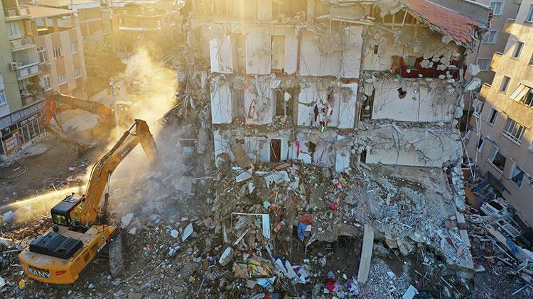 İzmir depremi son dakika: Depremde yıkılan binalarla ilgili çarpıcı açıklama Bu yapılan...