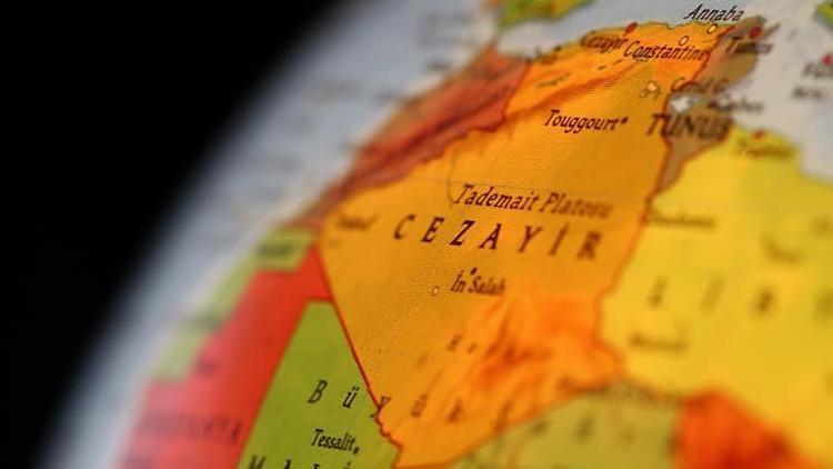Cezayirin petrol gelirleri eridi