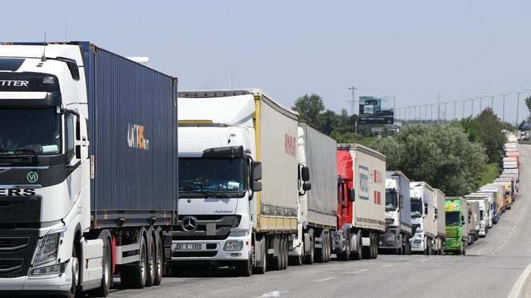 Son dakika... TIR giriş-çıkışlarında tüm zamanların rekoru kırıldı