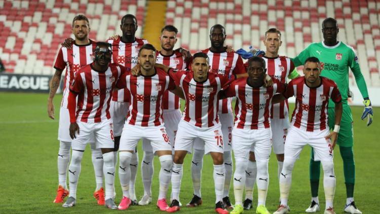 Sivasspor-Karabağ maçının hakemi değişti