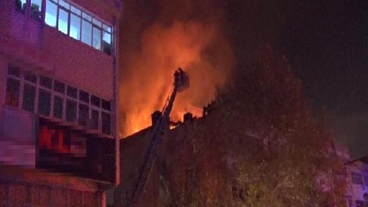 Ankarada oto aksesuar dükkanında yangın