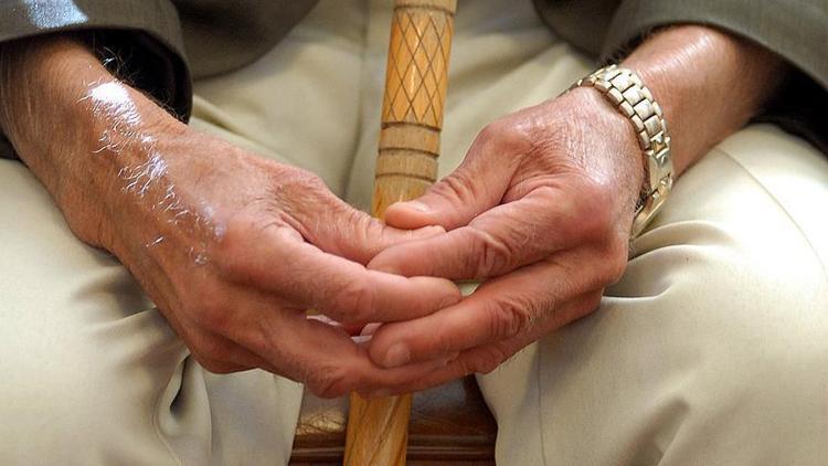 Parkinson hastalığı nedir, belirtileri neler