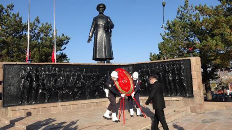 Erzurumda Atatürk törenle anıldı