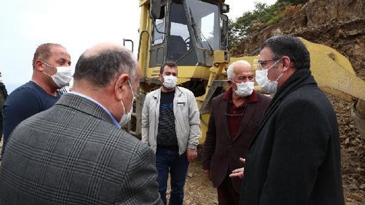 Vali Balcı, köy grup yollarında incelemede bulundu