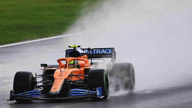 McLarenden Lando Norrise 5, Carlos Sainza 3 sıra geriden başlama cezası verildi