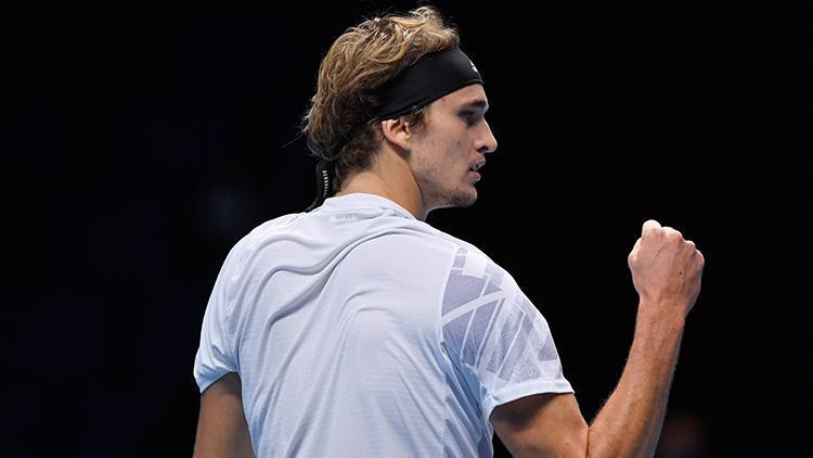 ATP Finallerinde Zverev, Schwartzmanı 2-1 yendi