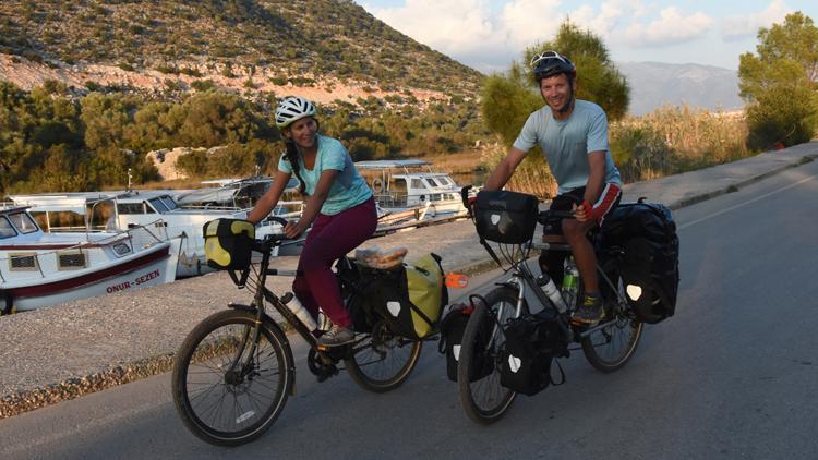 Fransız çift bisikletle Türkiye turu yaptı