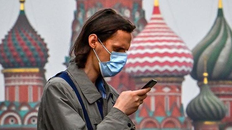 Rusyada bir kez daha koronavirüs vaka sayısında rekor kırıldı
